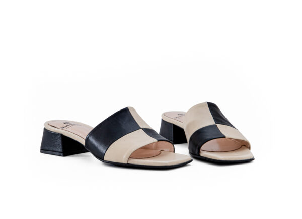 Leather Mules Art 4SS22 - MULES SS24
