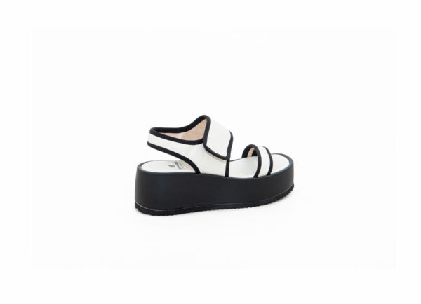 Δερμάτινα Πέδιλα Platforms Art 5SS39 - FLATFORMS