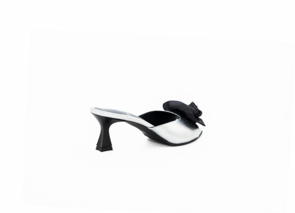 Δερμάτινα Mules Art 5SS70A - MULES