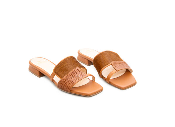Δερμάτινα mules art 5ss13