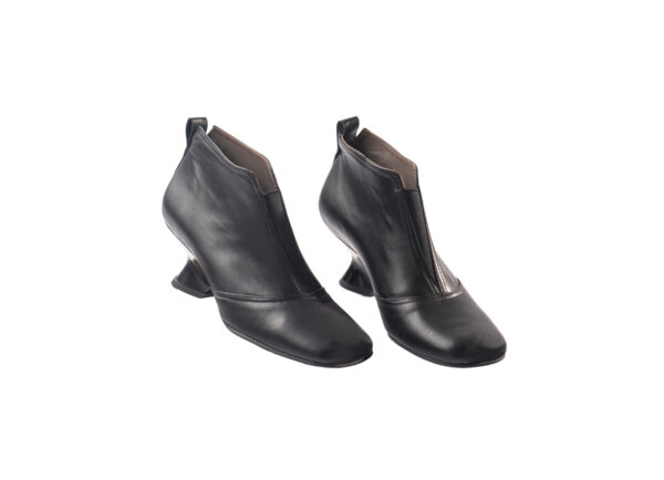 Δερμάτινα ankle boots art 6fw48